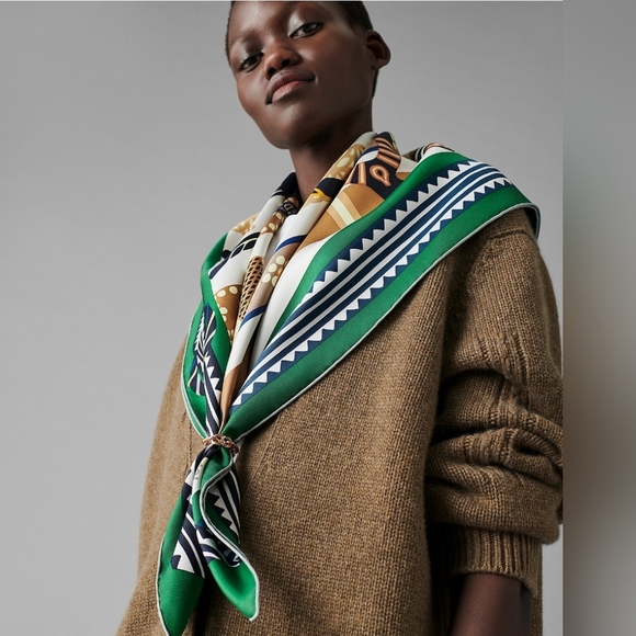 HERMES Chaine d'Ancre Gold Tone Scarf Ring - Picture 6 of 7